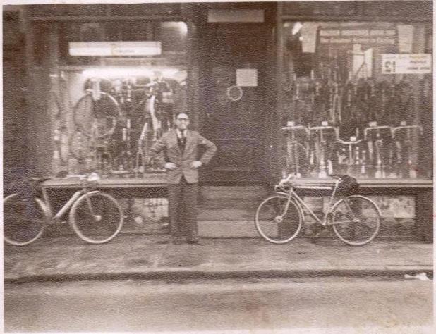 Woodrup Cycles, Leeds old photo